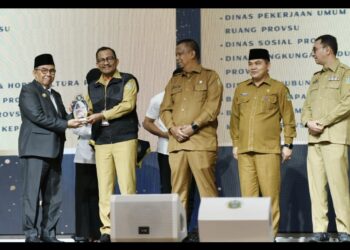KI SUMUT AWARD 2024, PJ Gubernur Sumut meraih ACHIEVEMENT PERSON’